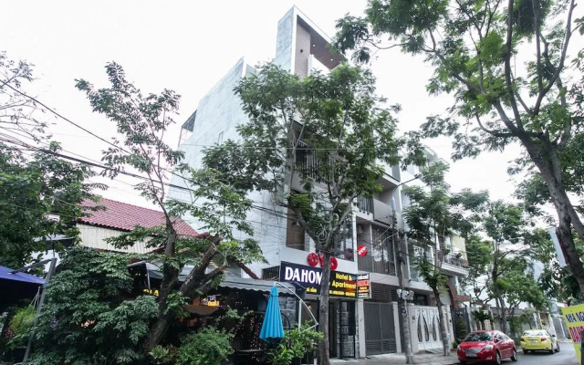 Dahome Hotel and Apartment by OYO Rooms