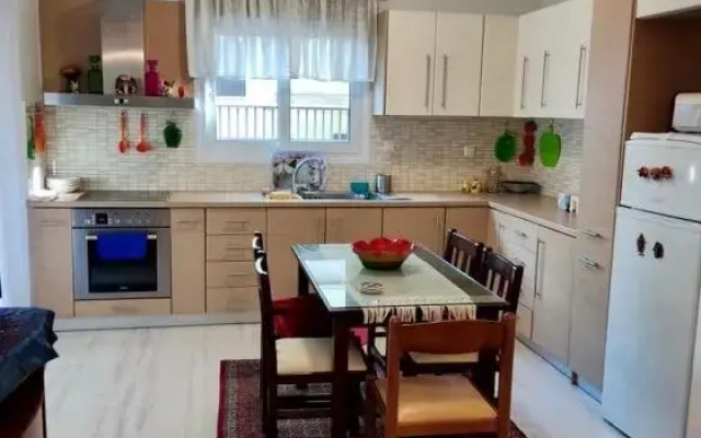 Marys House , Lovely 2-bedroom Apartment
