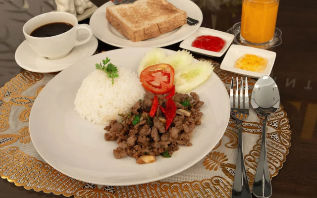 Peppery Hills Hotel