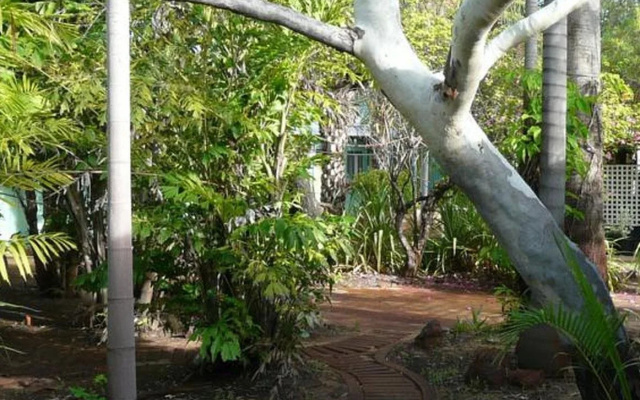West Kimberley Lodge and Caravan Park