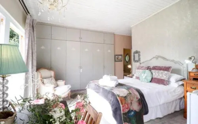 Three Oaks Bed Breakfast
