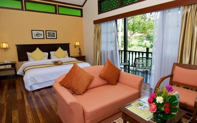 Lake Kenyir Resort, Taman Negara