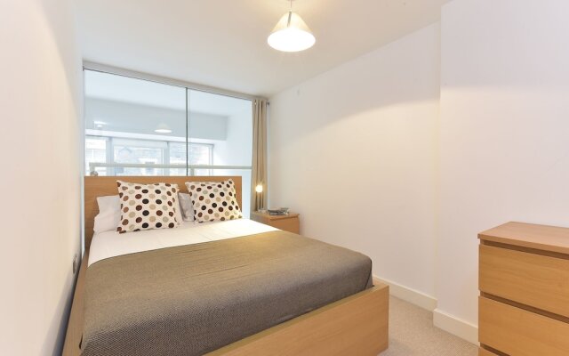 Апартаменты Glorious City Apartments комната для гостей