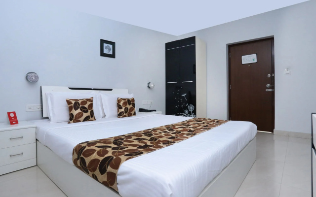 Capital O 10611 Hotel Malabar Illam