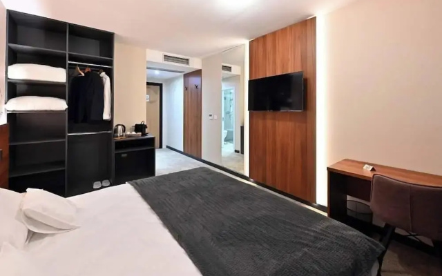 Tvrdjava Rooms - Novi Sad