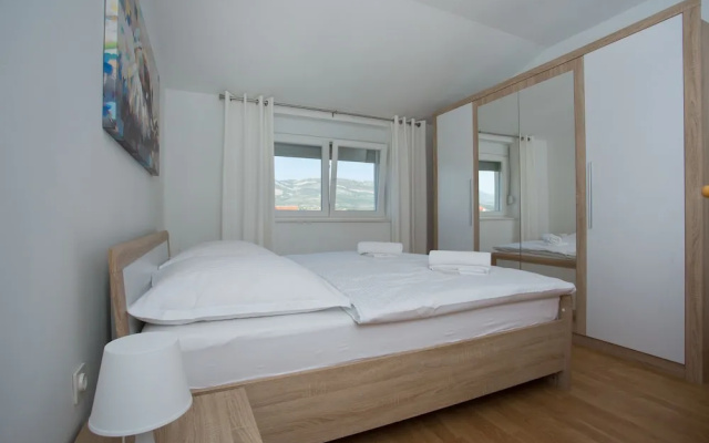 Beach Apartments Rumin
