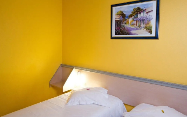 Hotel Arial