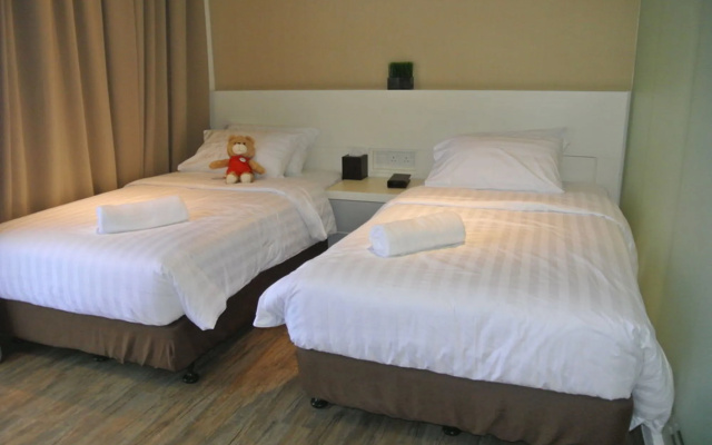 T Hotel Macallum