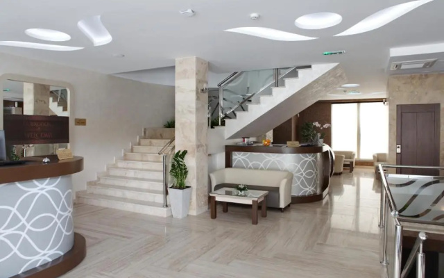 Garni Hotel Aveny