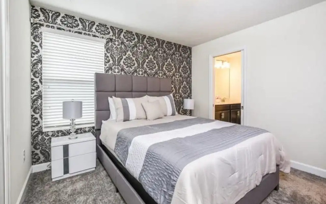 Extremely Private 6-bed House in Four Corners