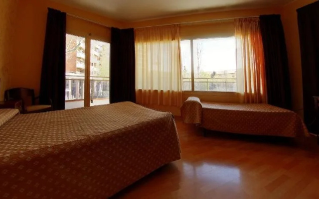 Hotel Ollé