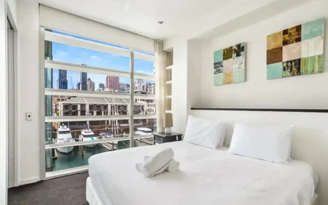 Stunning 2BR + Viaduct Views+Parking Zodiak Stays