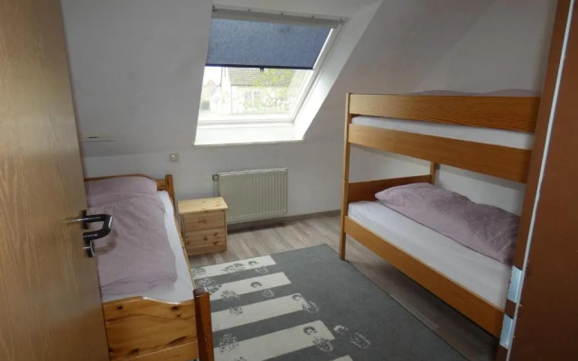 To Hus, Reihenhaus 6