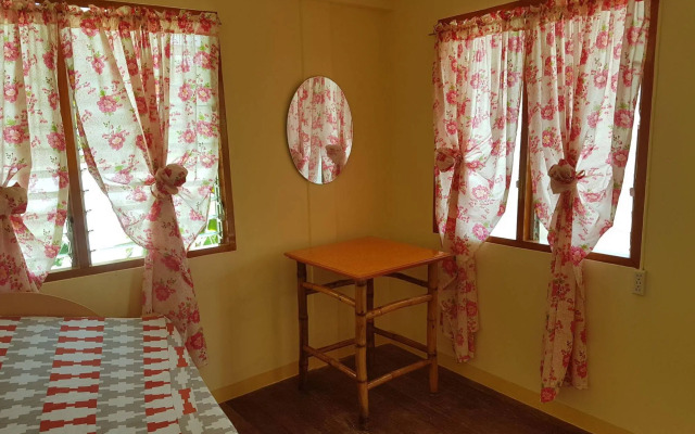 Lucci Pension House