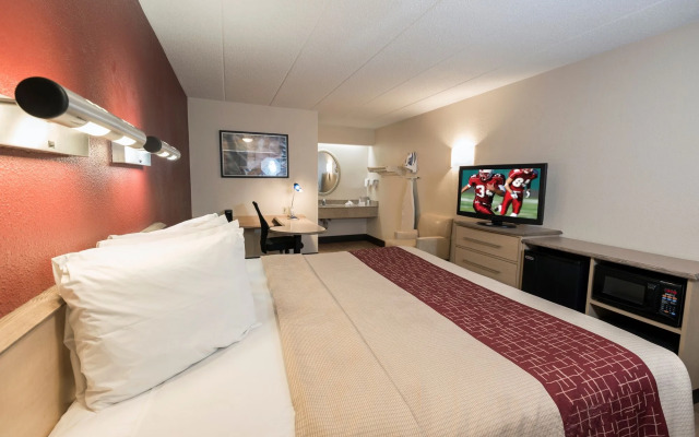 Red Roof Inn Parkersburg
