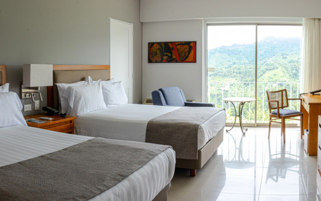 Hotel Estelar Altamira