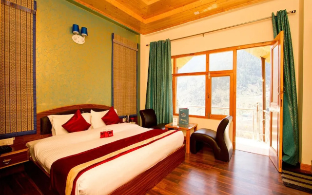 OYO 4719 Hotel WhitePod Manali
