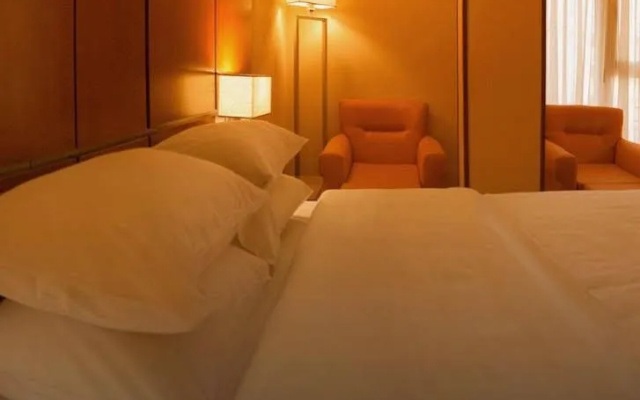 Tehran Grand Hotel 2