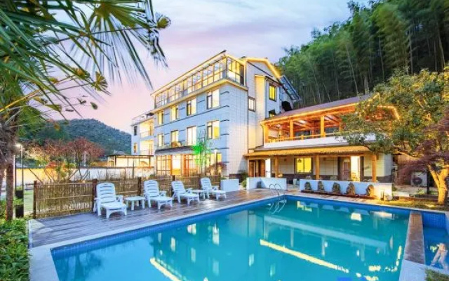 Xixia Mountain Retreat · Wild Luxury Mountain Views, Skiing, and Relaxed Family Vacation