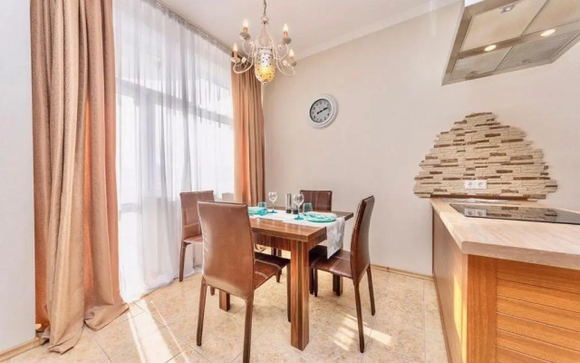 Alex Apartments