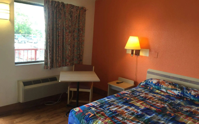 Royal Inn Columbia