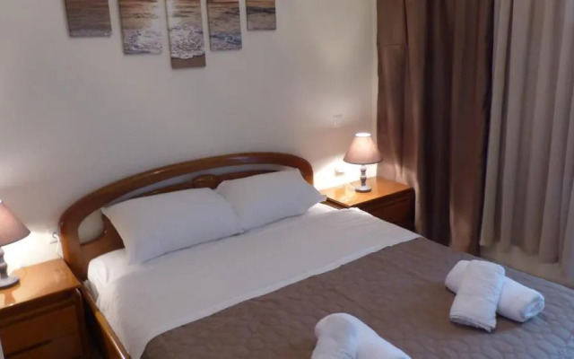 White Apartment 70m from the sea