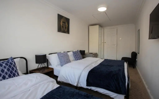 Renfrew House