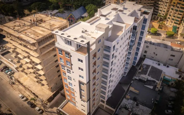 Sdq, Gym, Pool, 1br 2B, Downtown F7