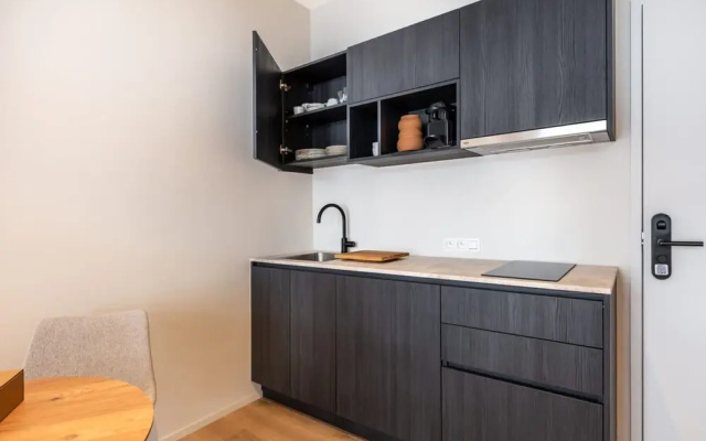 Stylishly Renovated Studio in Ghent s Lively Center