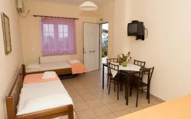 Aparthotel 3 Stars Monemvasia