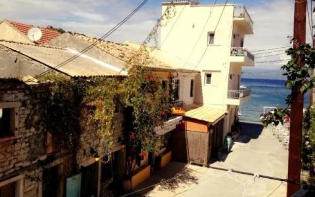 Evis Maisonette
