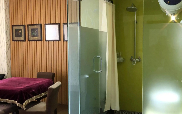Mango Holiday Hotel