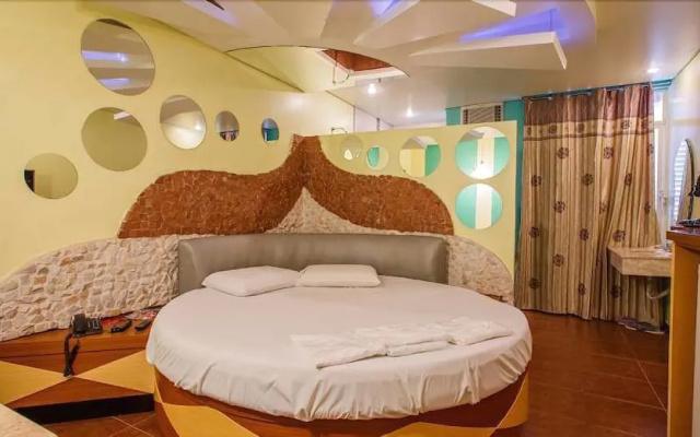 Motel Sedución - Adults Only
