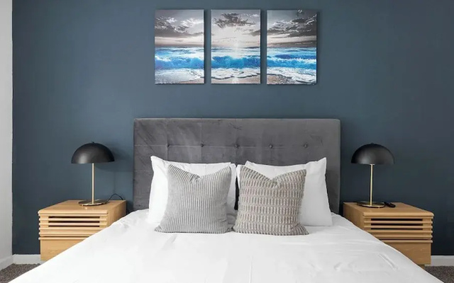 Landing Apartments - Austin near Windsor Park