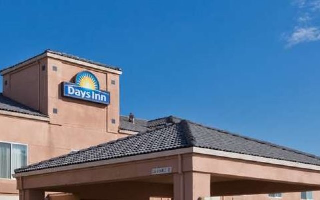 Days Inn by Wyndham Lathrop in Lathrop, United States of America from 131$, photos, reviews - zenhotels.com hotel front