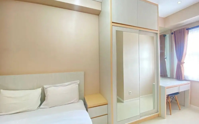 Cozy and Minimalist 2BR Apartment at Parahyangan Residence