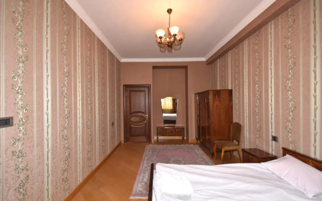 Rent Inn Yerevan on Buzand Street