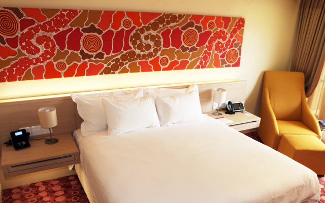 Crowne Plaza Alice Springs Lasseters by IHG