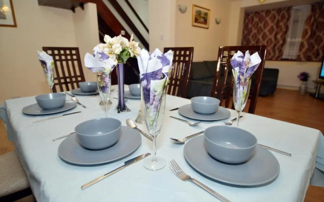 London Luxurious Sweet Home