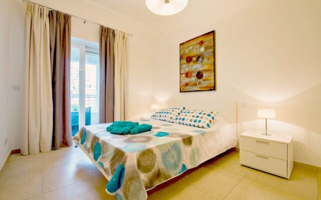Отель Luxury Apartment With Pool Мальта, Слима - отзывы, цены и фото номеров - забронировать отель Luxury Apartment With Pool онлайн вид на фасад