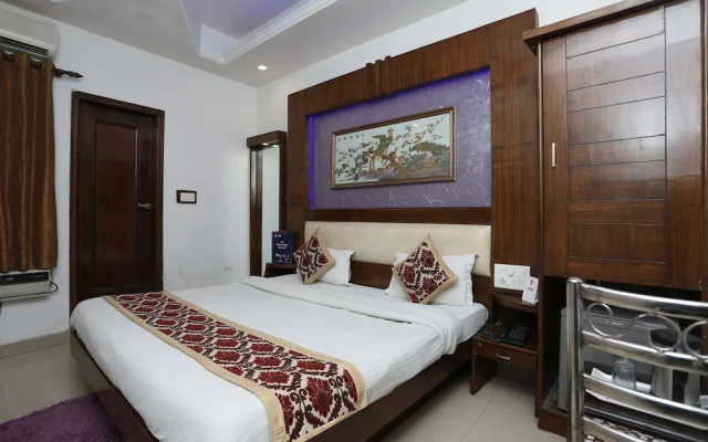 OYO 3919 Hotel Sai Dham