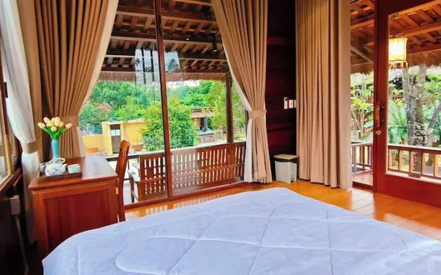 Moc Homestay & Villa