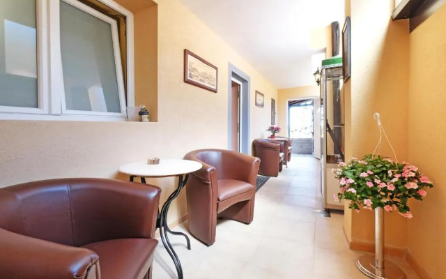 Villa Tower Gardos