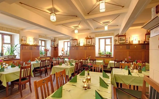 Sperber Brau - 3-Sterne-Superior Hotel mit Gasthof und eigener Brauerei - kein Ruhetag