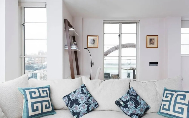 Luxurious 2 BR Apartment near Hyde Park