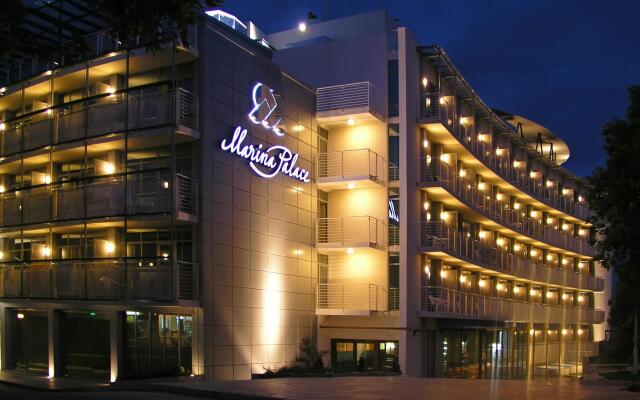 Отель SOL Marina Palace Болгария, Несебр - отзывы, цены и фото номеров - забронировать отель SOL Marina Palace онлайн вид на фасад