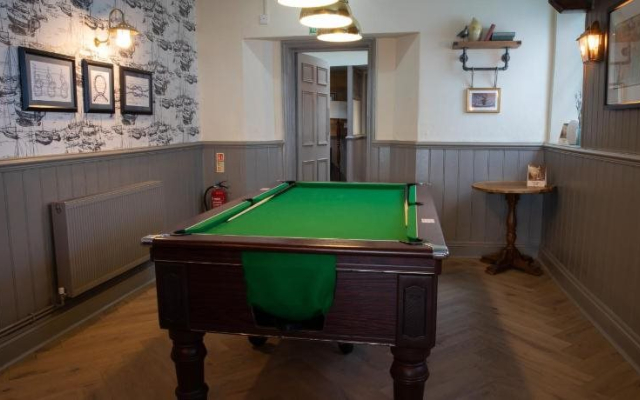 The Seale Arms