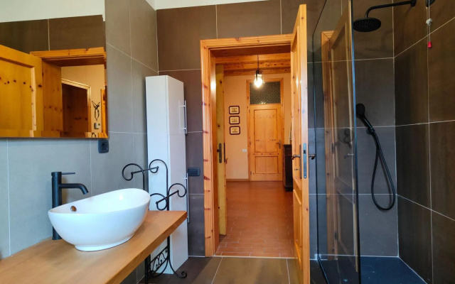 Amazing holiday home in Smyrra with private pool