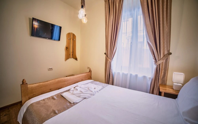 Central Apartment Luxury