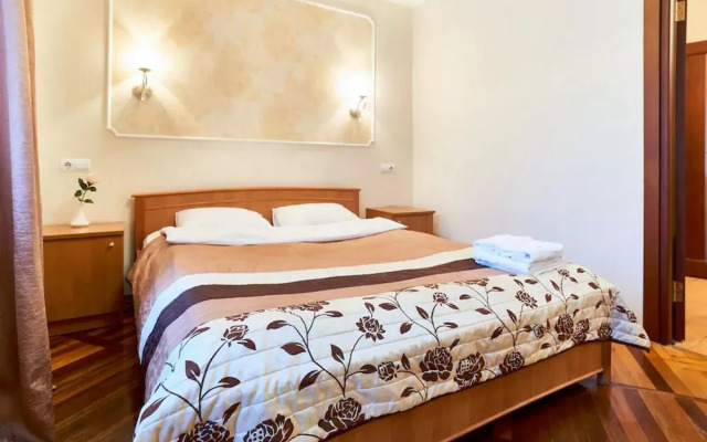 Апартаменты Home-Hotel, ул. Спасская, 25-17